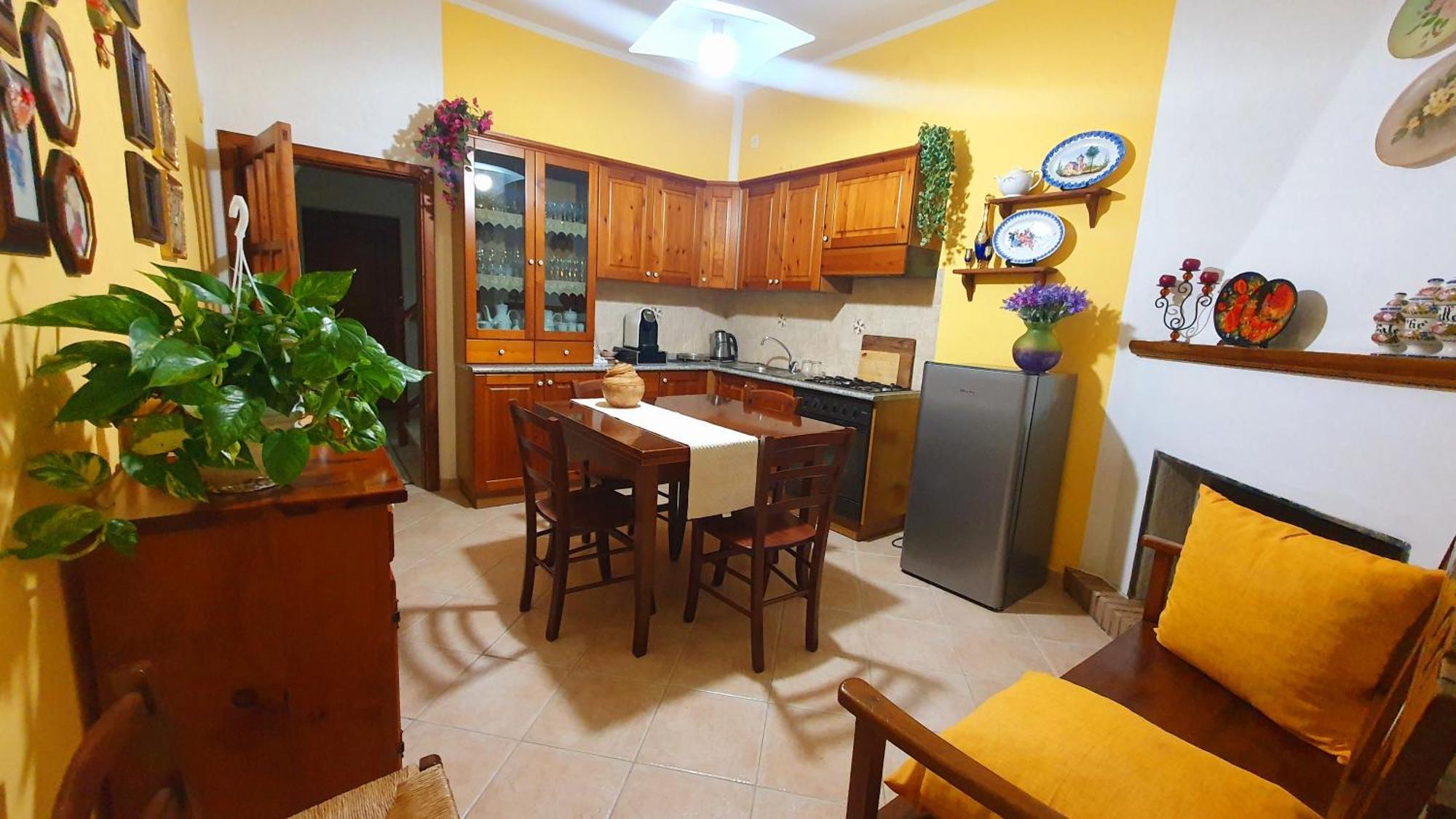 Su Carreri Bed & Breakfast Armungia ภายนอก รูปภาพ